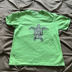 Skip a straw sage a turtle t shirt kids small